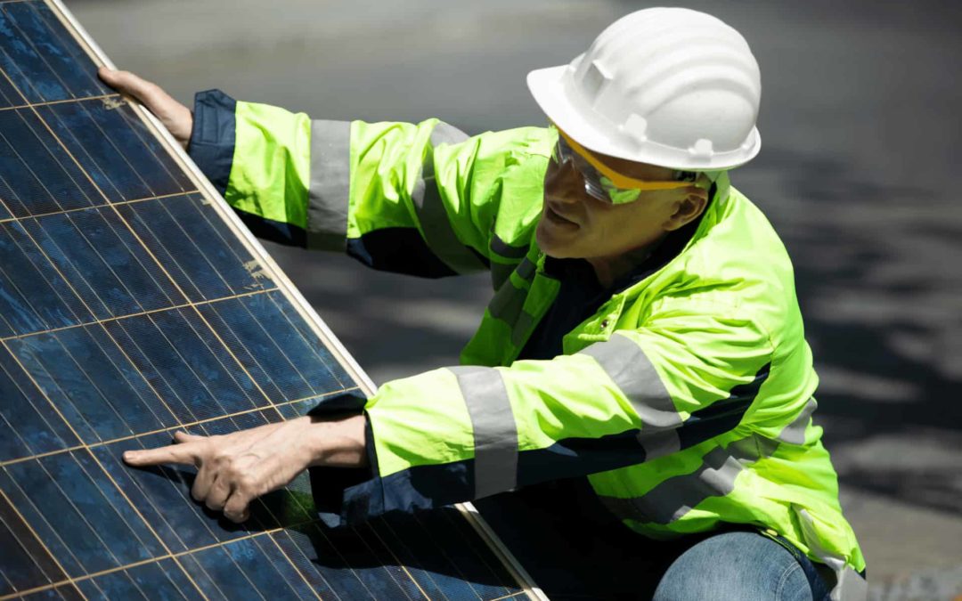 Entenda o papel do engenheiro eletricista na implantação de um projeto de energia solar